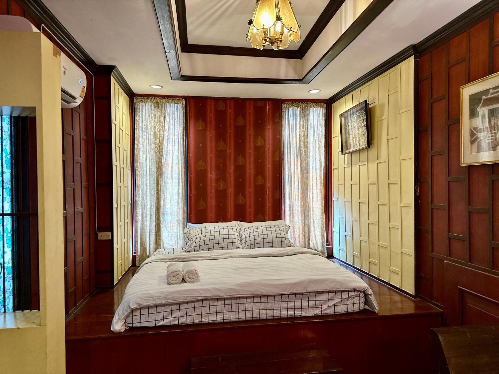 Tony'S Place Ayutthaya Bagian luar foto