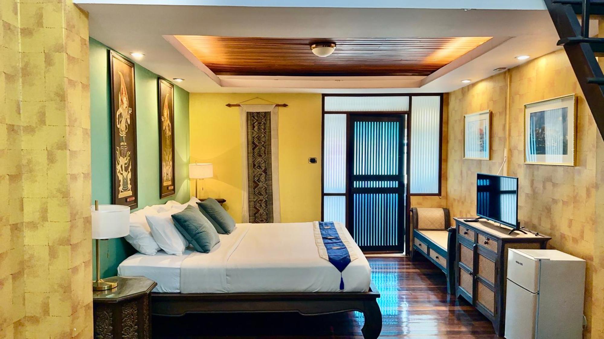 Tony'S Place Ayutthaya Bagian luar foto