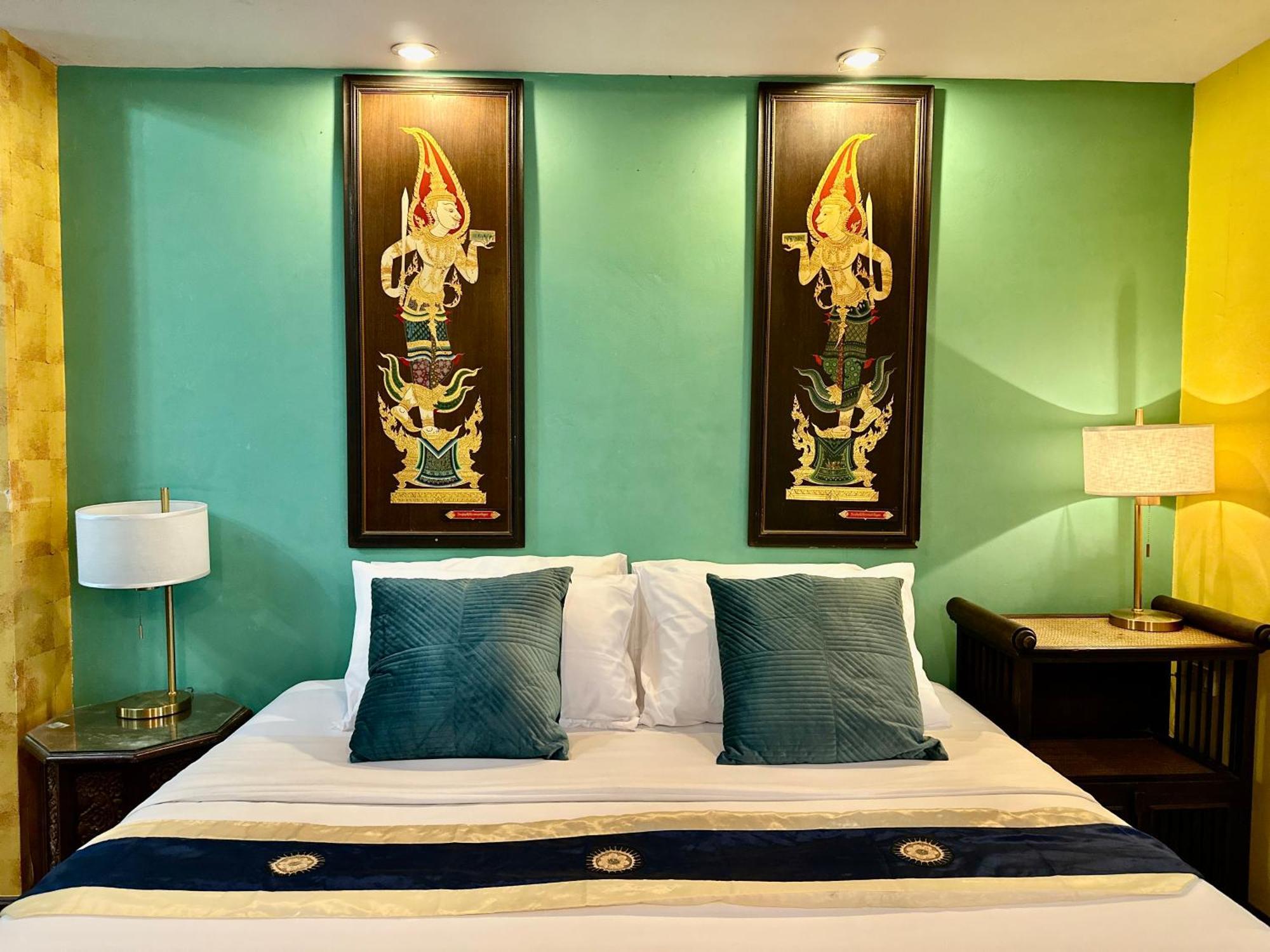 Tony'S Place Ayutthaya Bagian luar foto