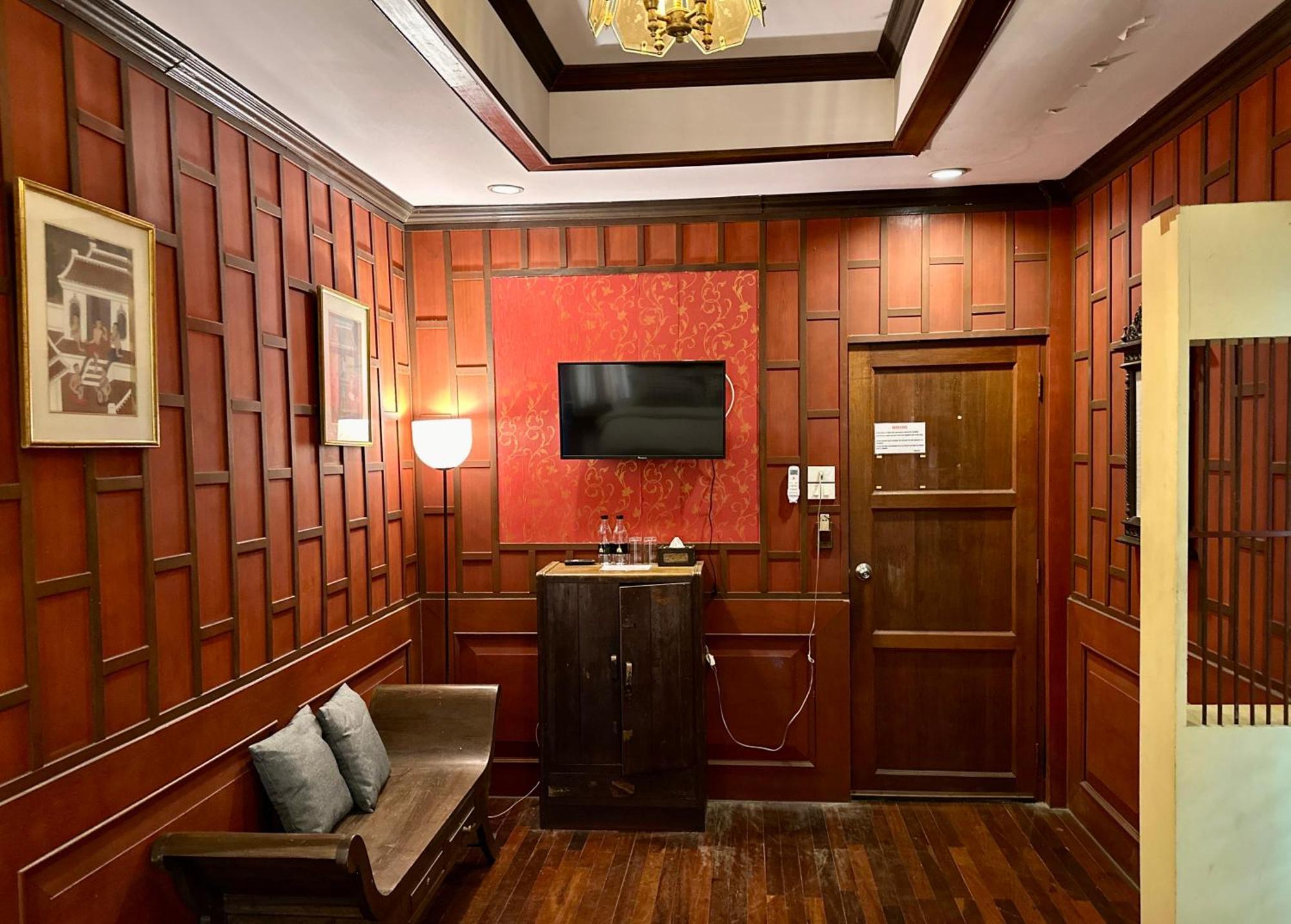 Tony'S Place Ayutthaya Bagian luar foto