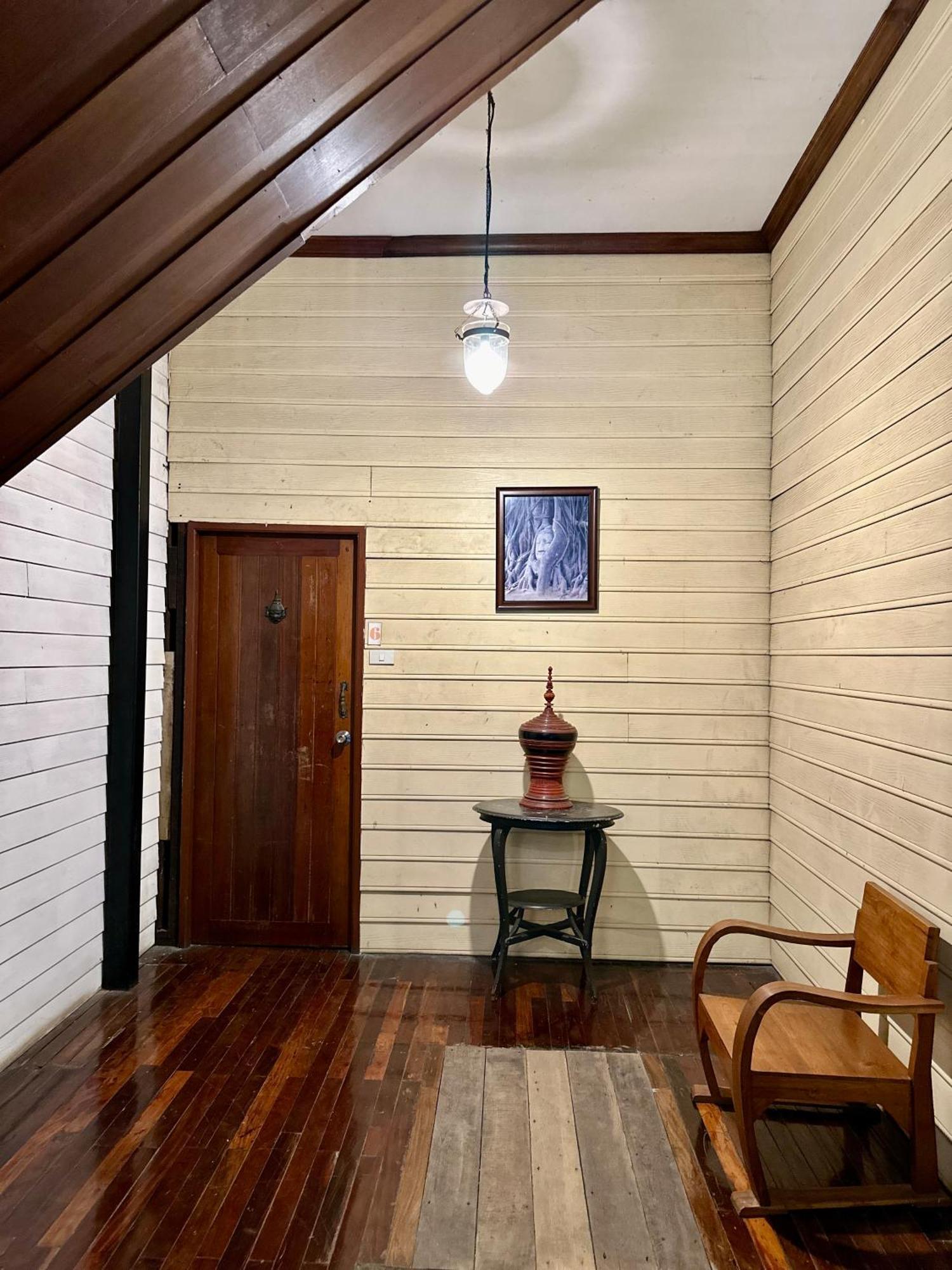 Tony'S Place Ayutthaya Bagian luar foto