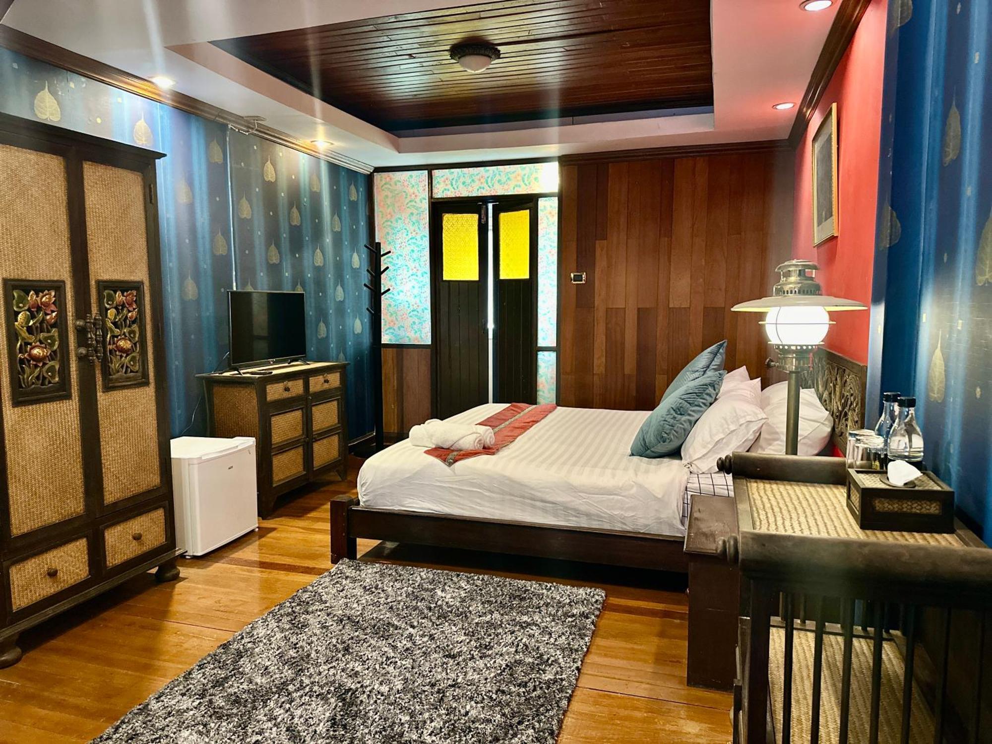 Tony'S Place Ayutthaya Bagian luar foto
