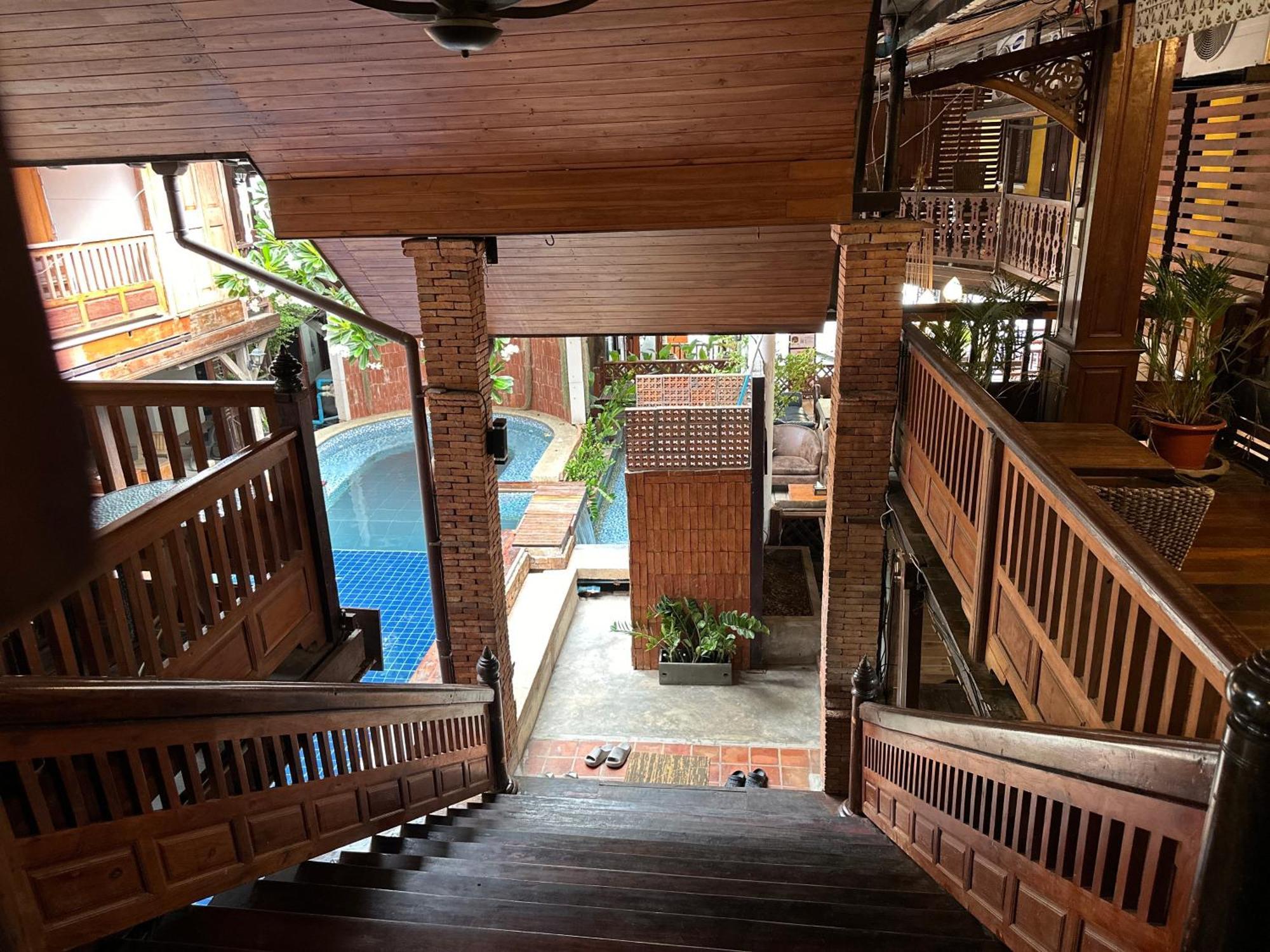 Tony'S Place Ayutthaya Bagian luar foto