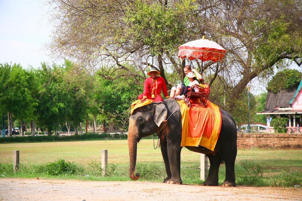 Tony'S Place Ayutthaya Bagian luar foto