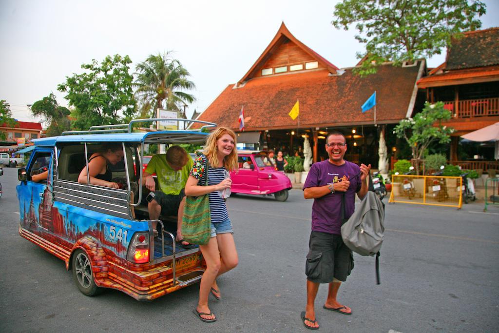 Tony'S Place Ayutthaya Bagian luar foto