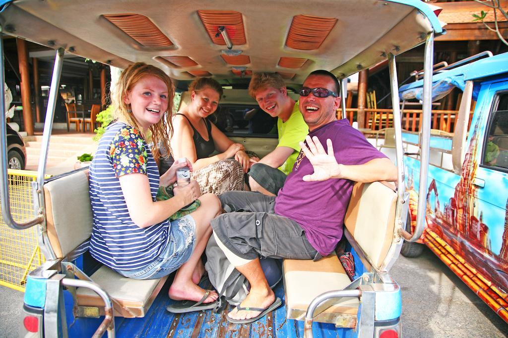 Tony'S Place Ayutthaya Bagian luar foto
