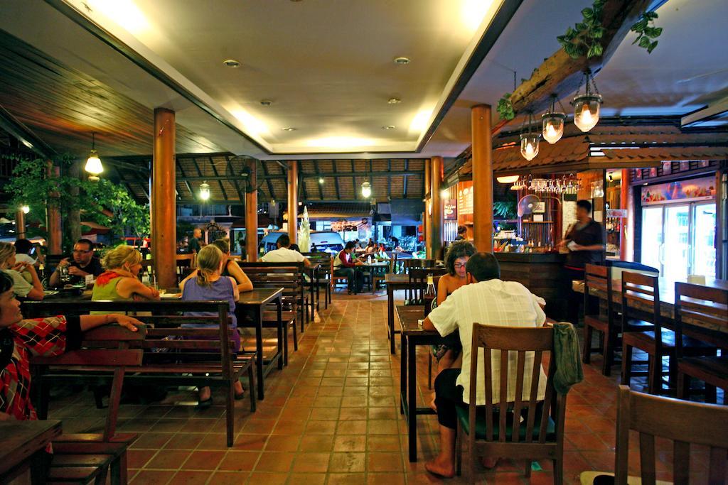 Tony'S Place Ayutthaya Bagian luar foto