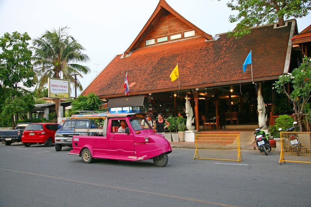 Tony'S Place Ayutthaya Bagian luar foto